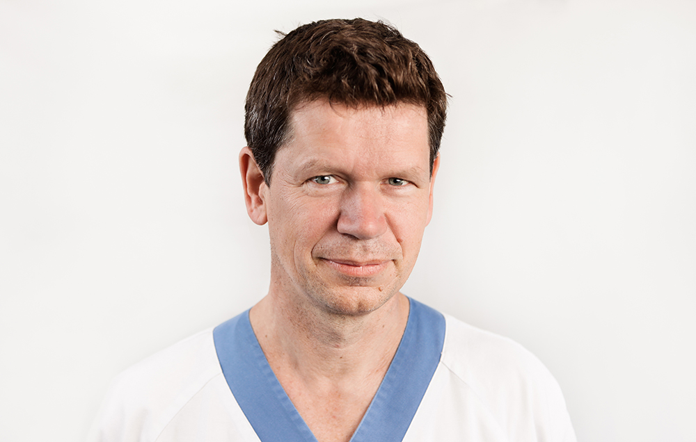 Henrik Lindman, docent och överläkare vid Akademiska sjukhuset i Uppsala. Foto: Magnus Laupa