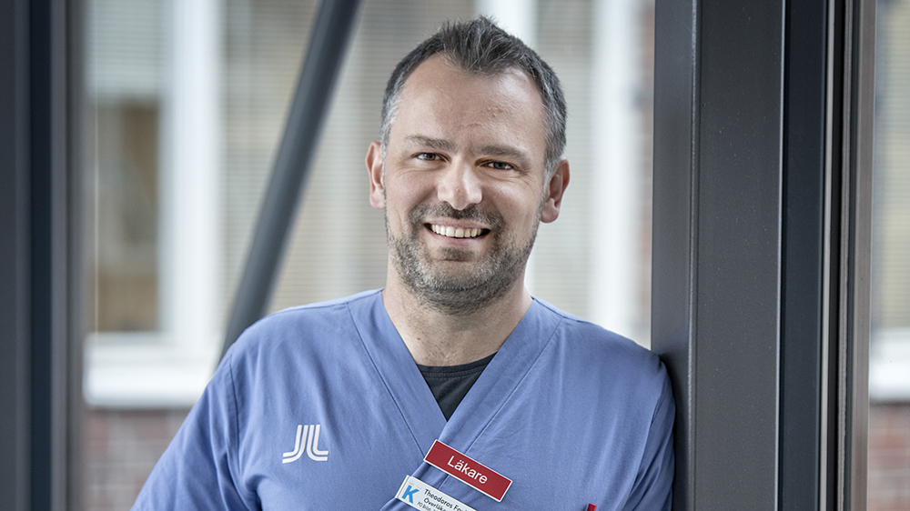 Theodoros Foukakis, docent vid institutionen för onkologi-patologi på KI. Foto: Håkan Flank